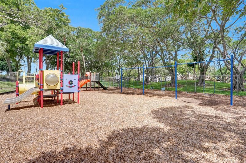 2221 Cypress Island Drive Pompano Beach FL 33069