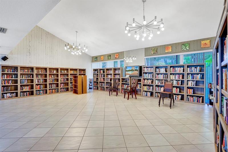 2221 Cypress Island Drive Pompano Beach FL 33069