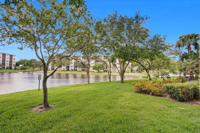 2221 Cypress Island Drive Pompano Beach FL 33069