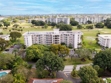 2850 N Palm Aire Drive Pompano Beach FL 33069