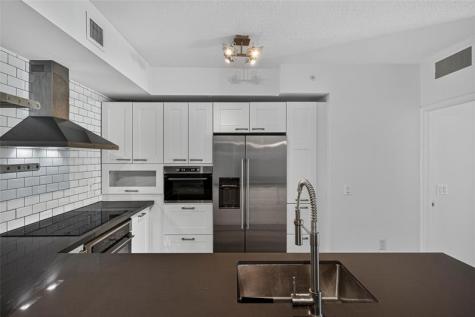 2421 NE 65th Street Fort Lauderdale FL 33308