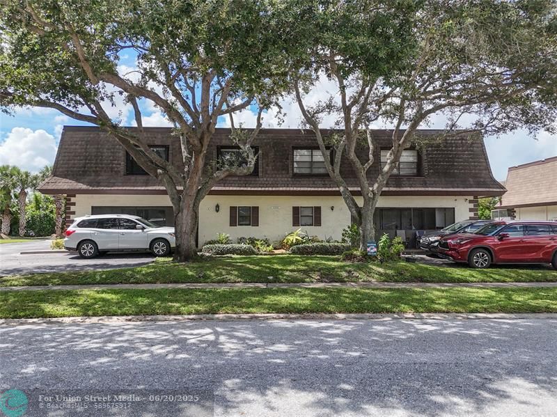 9390 SW 61st Way Boca Raton FL 33428