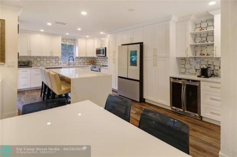 9390 SW 61st Way Boca Raton FL 33428