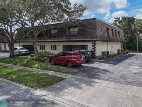 9390 SW 61st Way Boca Raton FL 33428
