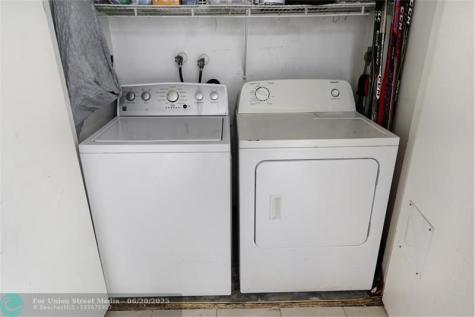 9390 SW 61st Way Boca Raton FL 33428