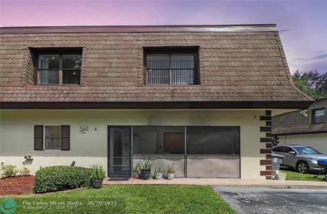 9390 SW 61st Way Boca Raton FL 33428