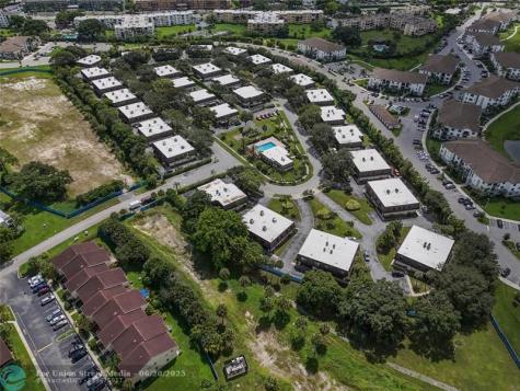 9390 SW 61st Way Boca Raton FL 33428