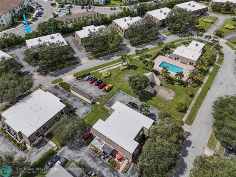 9390 SW 61st Way Boca Raton FL 33428