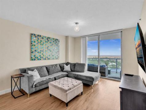 2681 N Flamingo Road Fort Lauderdale FL 33323