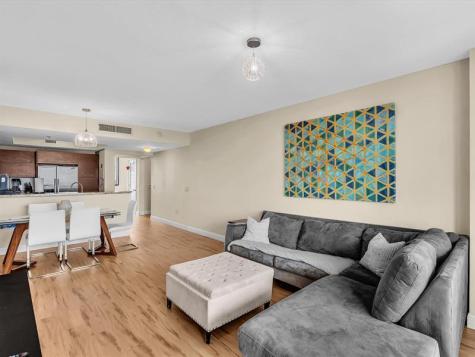 2681 N Flamingo Road Fort Lauderdale FL 33323