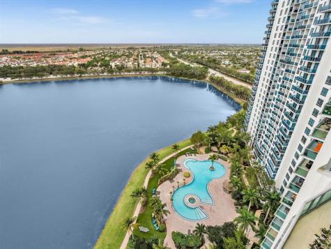 2681 N Flamingo Road Fort Lauderdale FL 33323