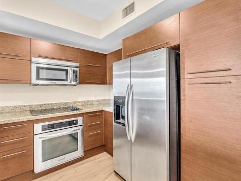 2681 N Flamingo Road Fort Lauderdale FL 33323