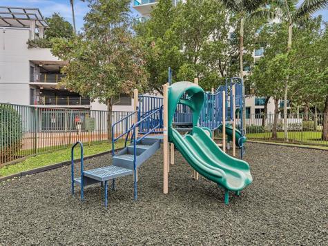 2681 N Flamingo Road Fort Lauderdale FL 33323