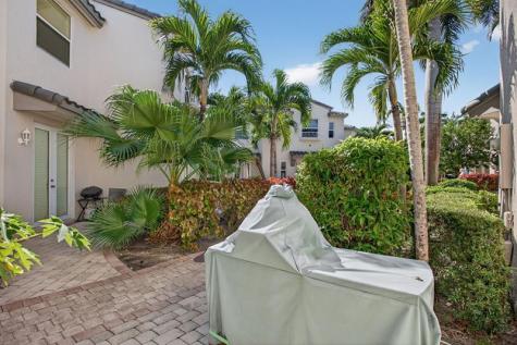 1900 Oceanwalk Lane Lauderdale By The Sea FL 33062