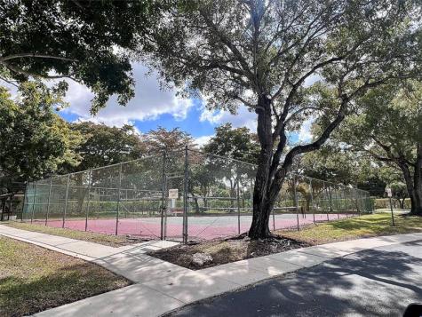 9403 W Mcnab Road Fort Lauderdale FL 33321