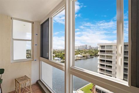 3100 NE 49th Street Fort Lauderdale FL 33308