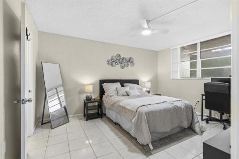 9410 Poinciana Place Davie FL 33324
