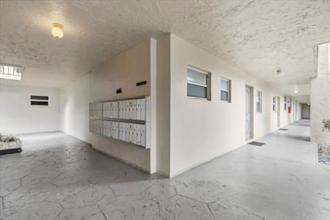 9410 Poinciana Place Davie FL 33324