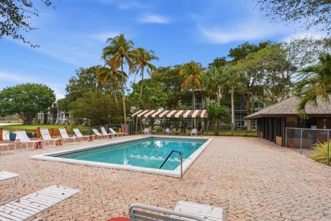 9410 Poinciana Place Davie FL 33324