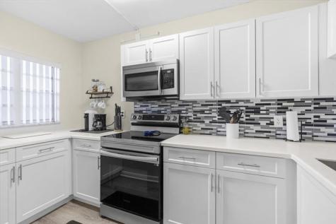 9410 Poinciana Place Davie FL 33324