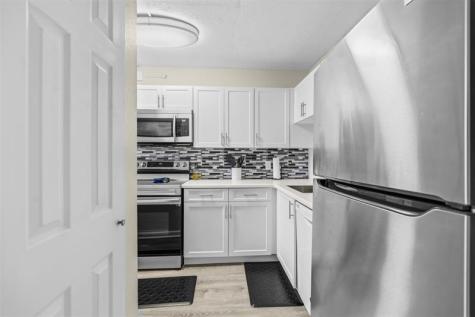 9410 Poinciana Place Davie FL 33324