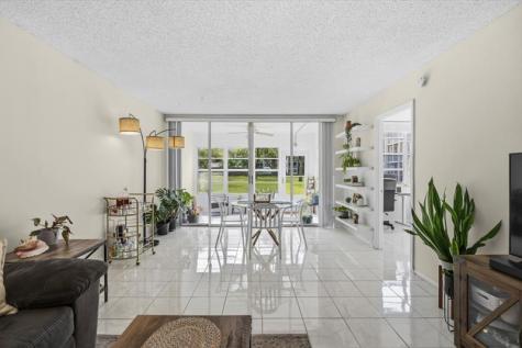 9410 Poinciana Place Davie FL 33324