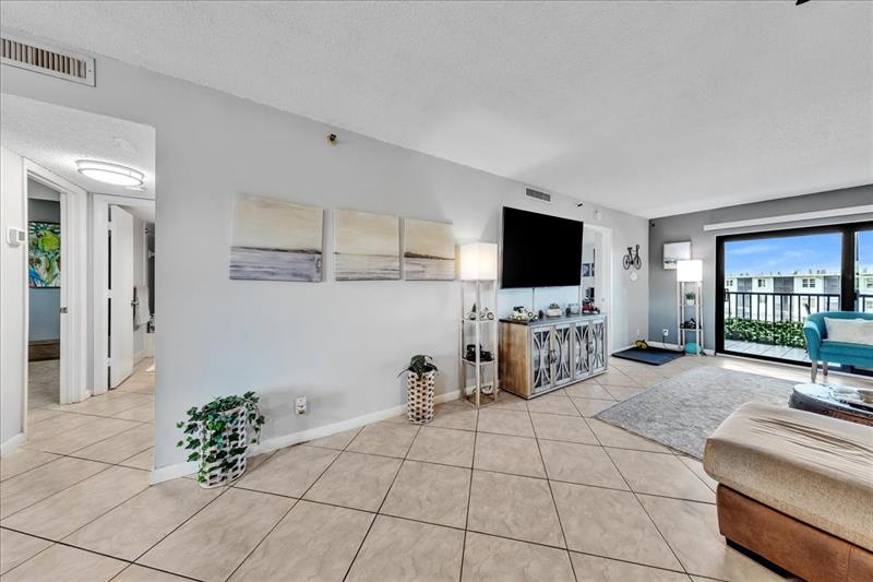 2217 Cypress Island Drive Pompano Beach FL 33069