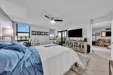 2217 Cypress Island Drive Pompano Beach FL 33069