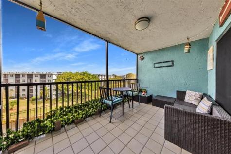 2217 Cypress Island Drive Pompano Beach FL 33069