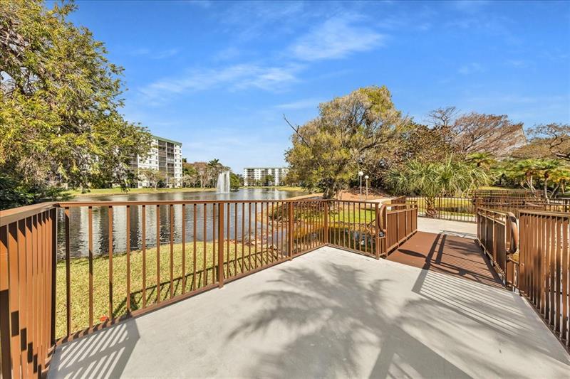 2217 Cypress Island Drive Pompano Beach FL 33069