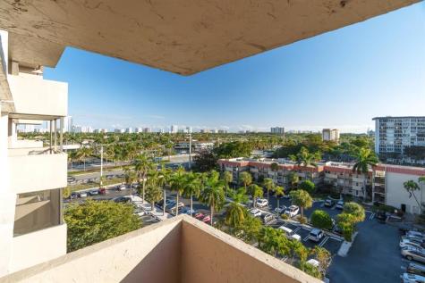 777 S Federal Hy Pompano Beach FL 33062