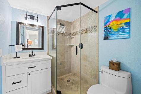 2400 NE 36th Street Lighthouse Point FL 33064