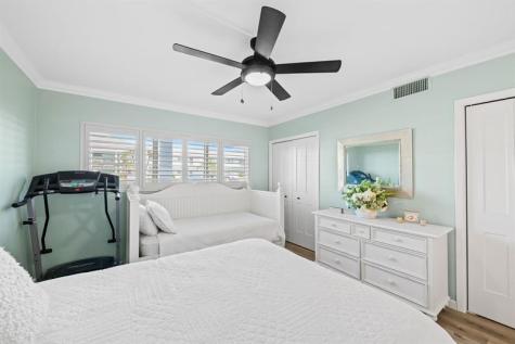 2400 NE 36th Street Lighthouse Point FL 33064