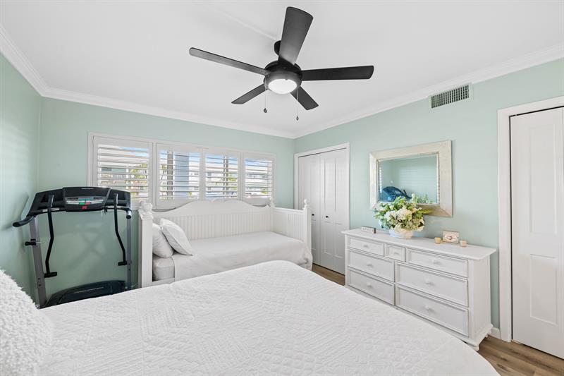 2400 NE 36th Street Lighthouse Point FL 33064