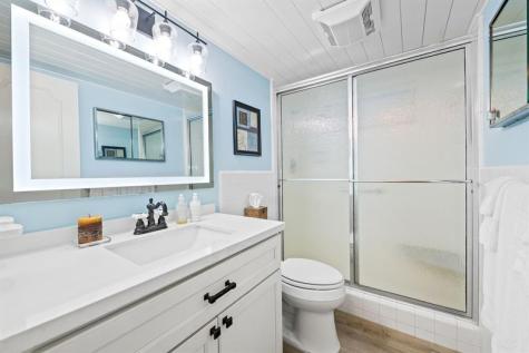 2400 NE 36th Street Lighthouse Point FL 33064