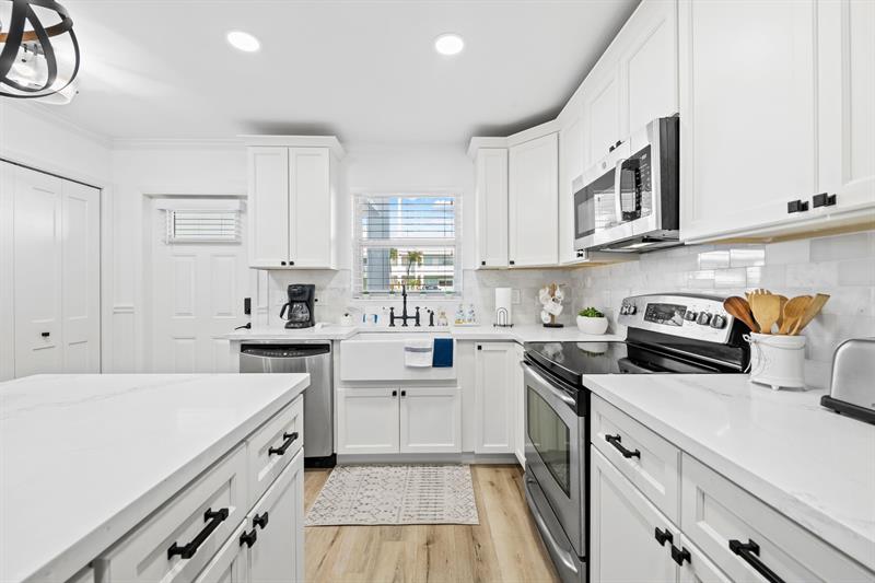 2400 NE 36th Street Lighthouse Point FL 33064