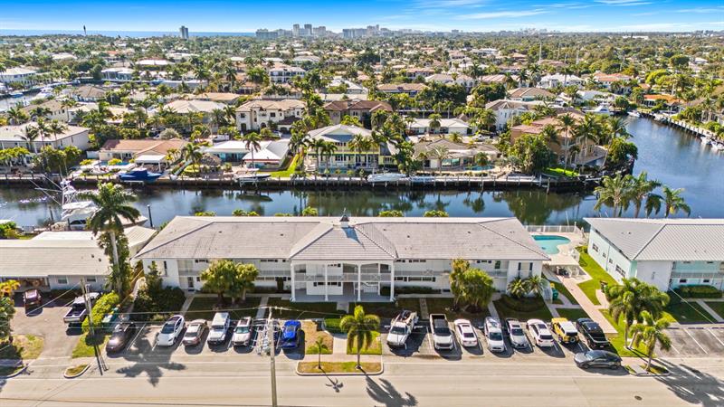 2400 NE 36th Street Lighthouse Point FL 33064