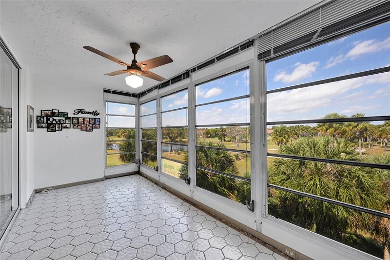 3960 Oaks Clubhouse Drive Pompano Beach FL 33069