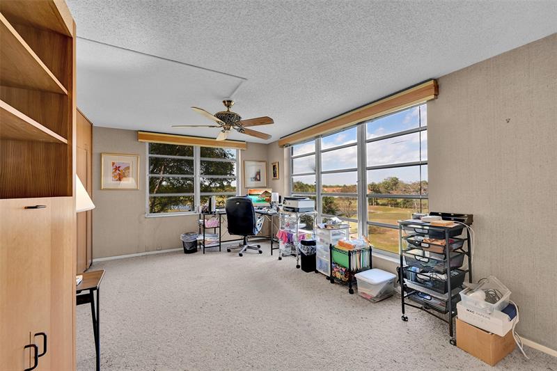 3960 Oaks Clubhouse Drive Pompano Beach FL 33069