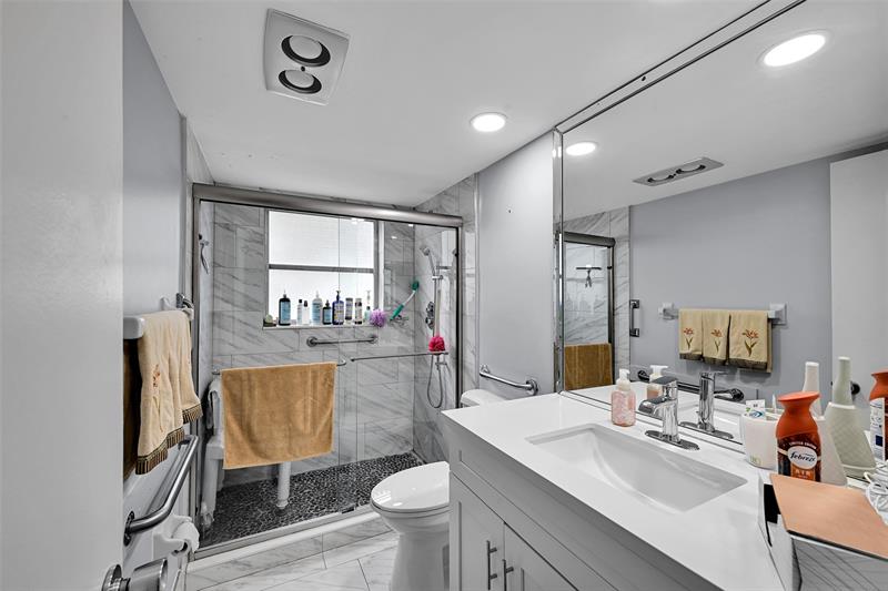 3960 Oaks Clubhouse Drive Pompano Beach FL 33069