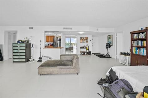 16558 NE 26th Avenue North Miami Beach FL 33160