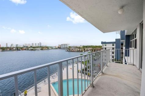 16558 NE 26th Avenue North Miami Beach FL 33160