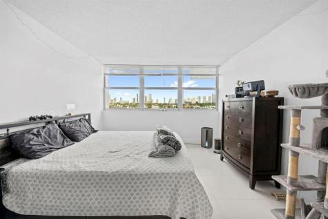 16558 NE 26th Avenue North Miami Beach FL 33160