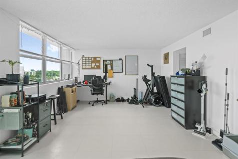 16558 NE 26th Avenue North Miami Beach FL 33160