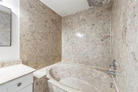 15 Crossings Circle Boynton Beach FL 33435