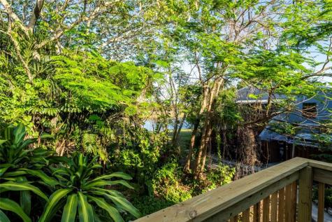 15 Crossings Circle Boynton Beach FL 33435