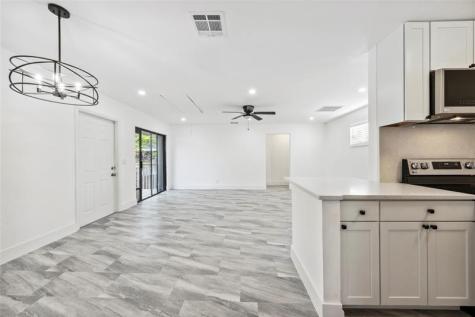 15 Crossings Circle Boynton Beach FL 33435