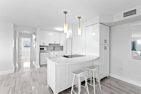 300 Oregon Street Hollywood FL 33019