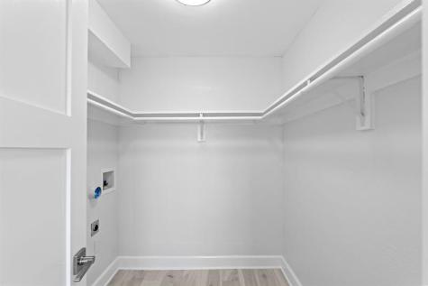 300 Oregon Street Hollywood FL 33019