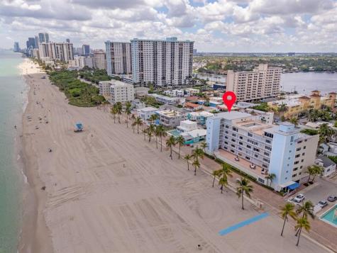 300 Oregon Street Hollywood FL 33019